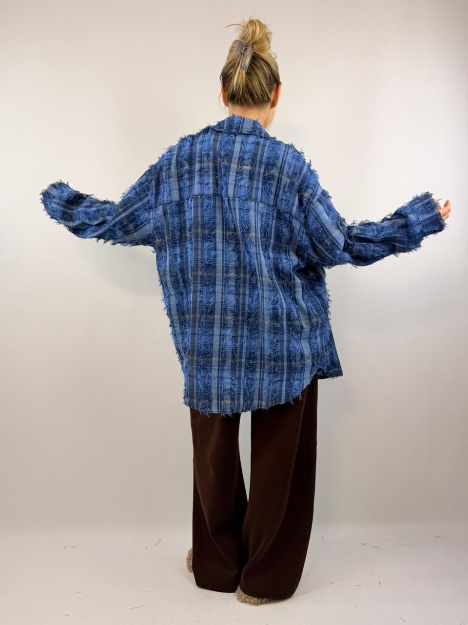 джинсовая куртка,джинсовая куртка с бахромой,женская джинсовая куртка,джинсовая куртка с принтом,свободная джинсовая куртка