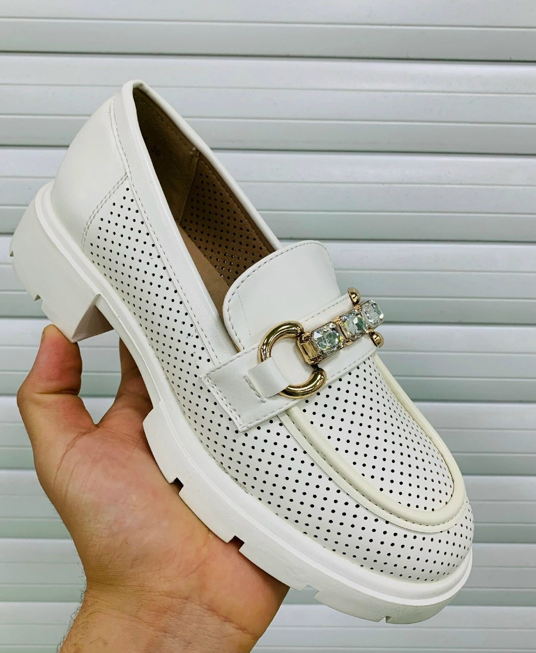 ,женские лоферы,модные лоферы, женская,лоферы женские бежевые