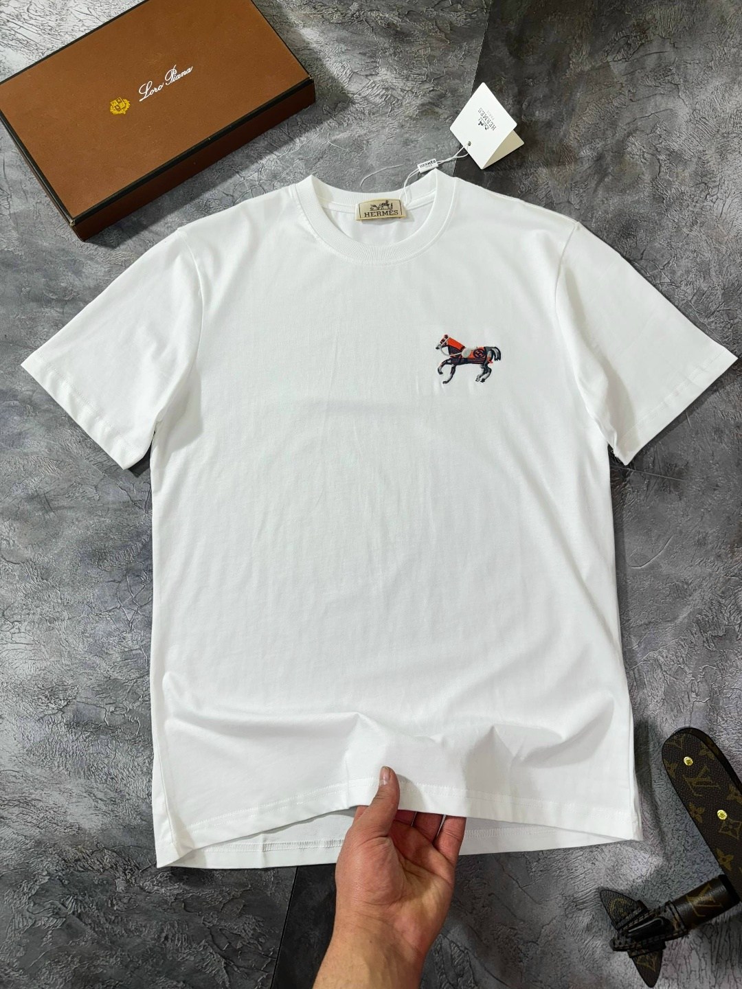 футболки мужские,футболки для мужчин,футболка,стильная футболка,футболка гермес