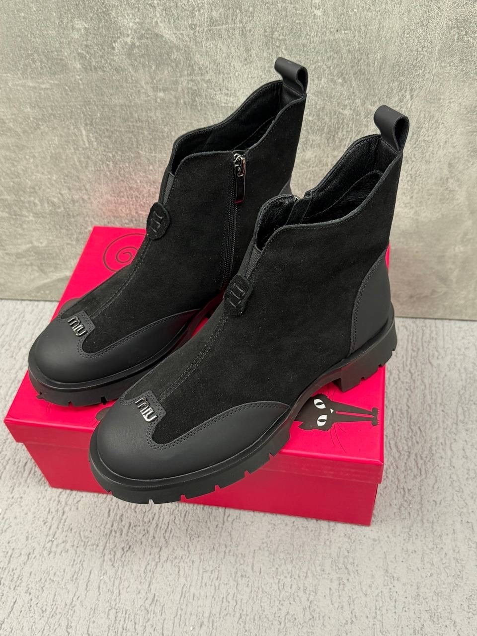 женские ботинки,,демисезонная ,женская ,ботинки модные