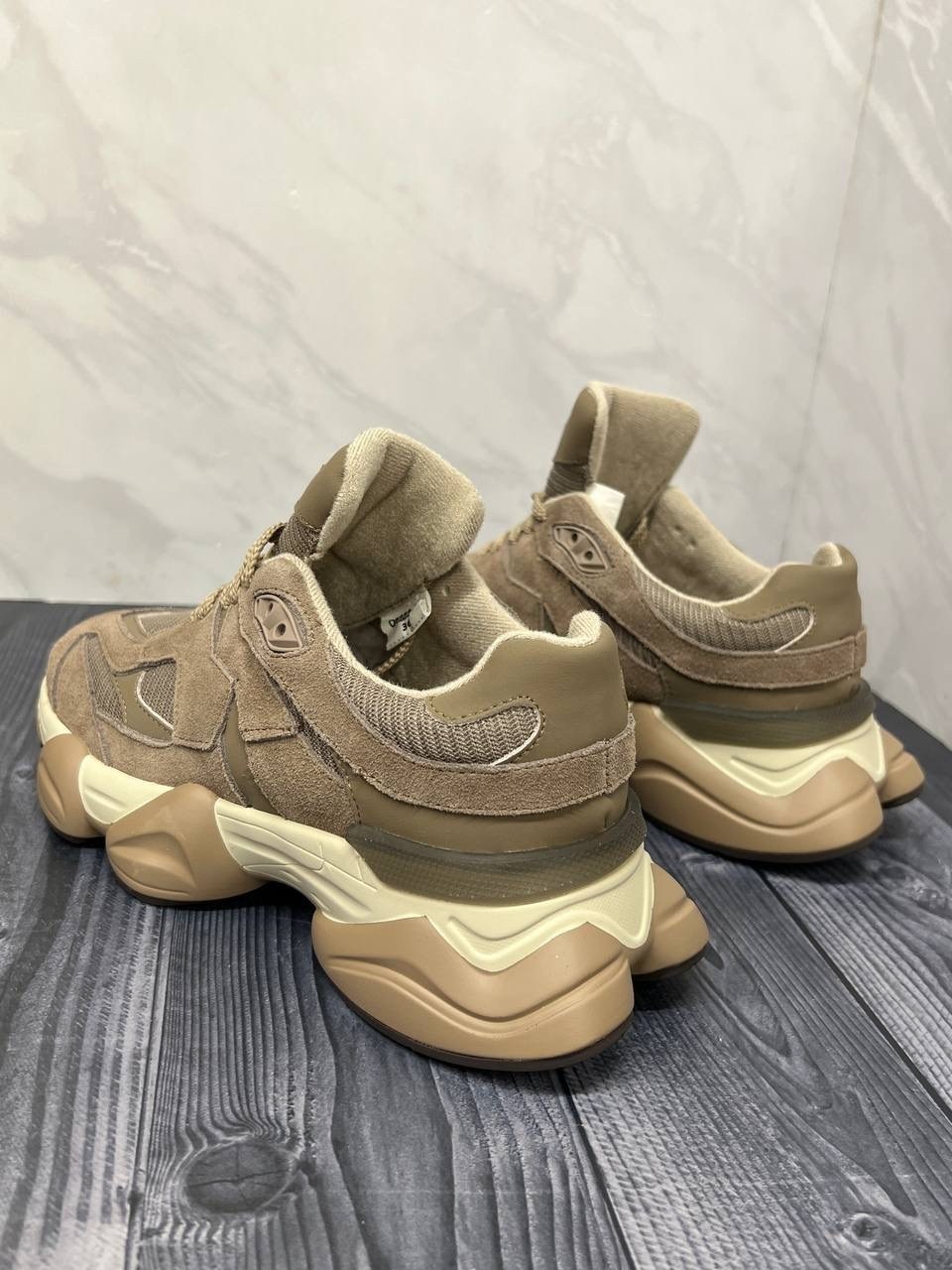 массивные кроссовки,кроссовки удобные,спортивная ,женские кроссовки,модные кроссовки