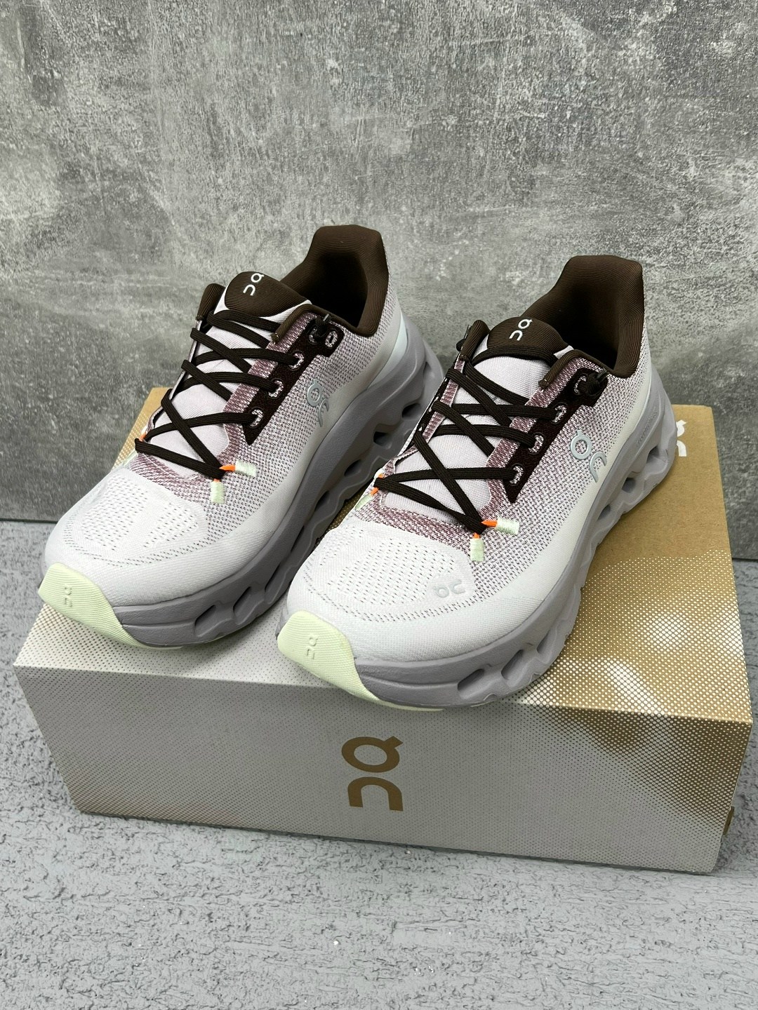 on running cloudtilt кроссовки,спортивная ,спортивные кроссовки,кроссовки женскиe,повседневные кроссовки