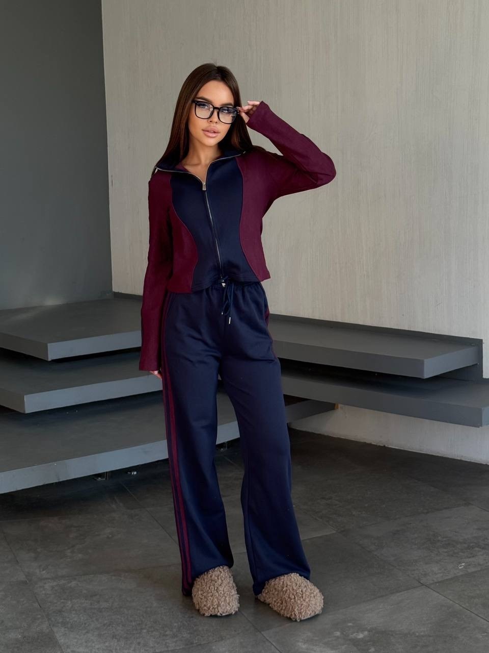 костюм спортивный женский,женский костюм,стильный спортивный костюм с необычным дизайном,костюм розовый,костюм спортивный