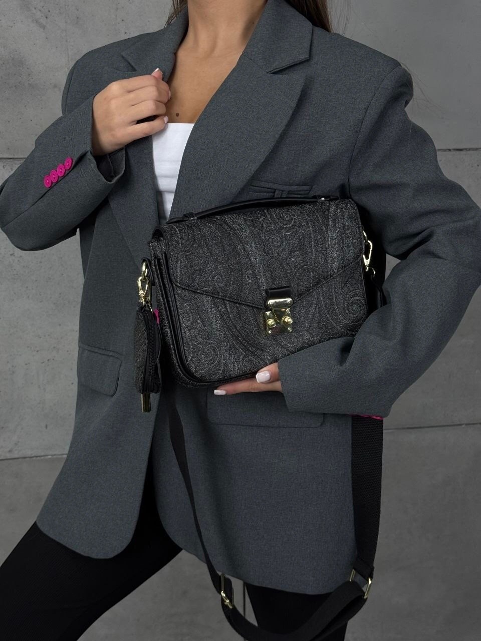 сумка,женская сумка,классическая сумка,сумка через плечо в стиле guess,черная сумка