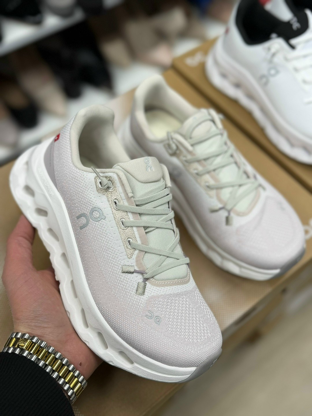 ,спортивная ,кроссовки мужские женские,женские кроссовки,спортивные кроссовки