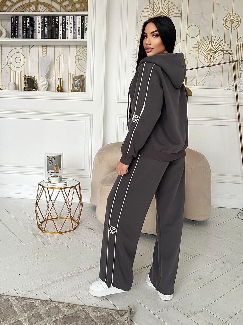 спортивные костюмы женские,стильные костюмы,спортивные костюмы,костюмы женские,красный костюм