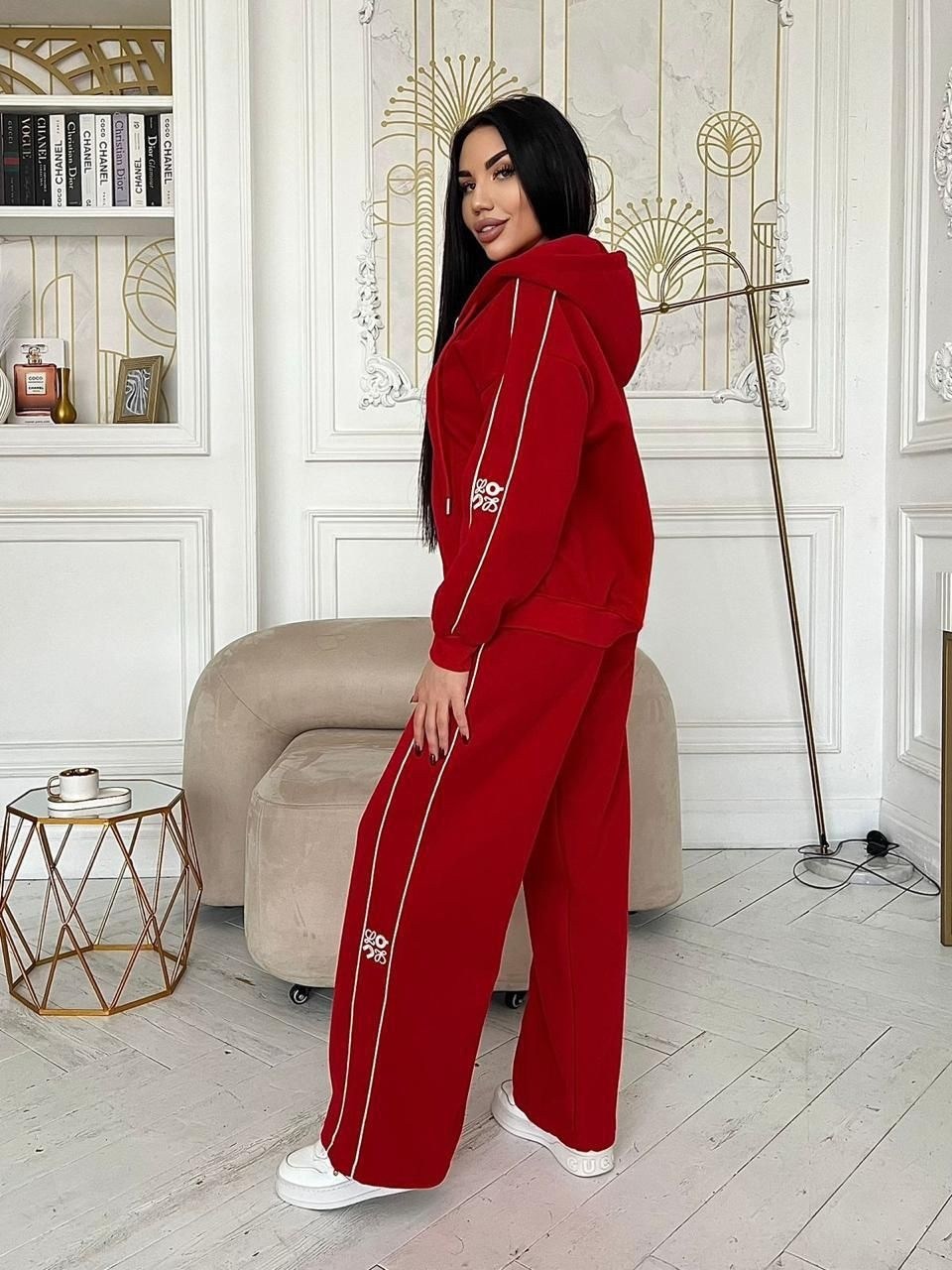 спортивные костюмы женские,стильные костюмы,спортивные костюмы,костюмы женские,красный костюм