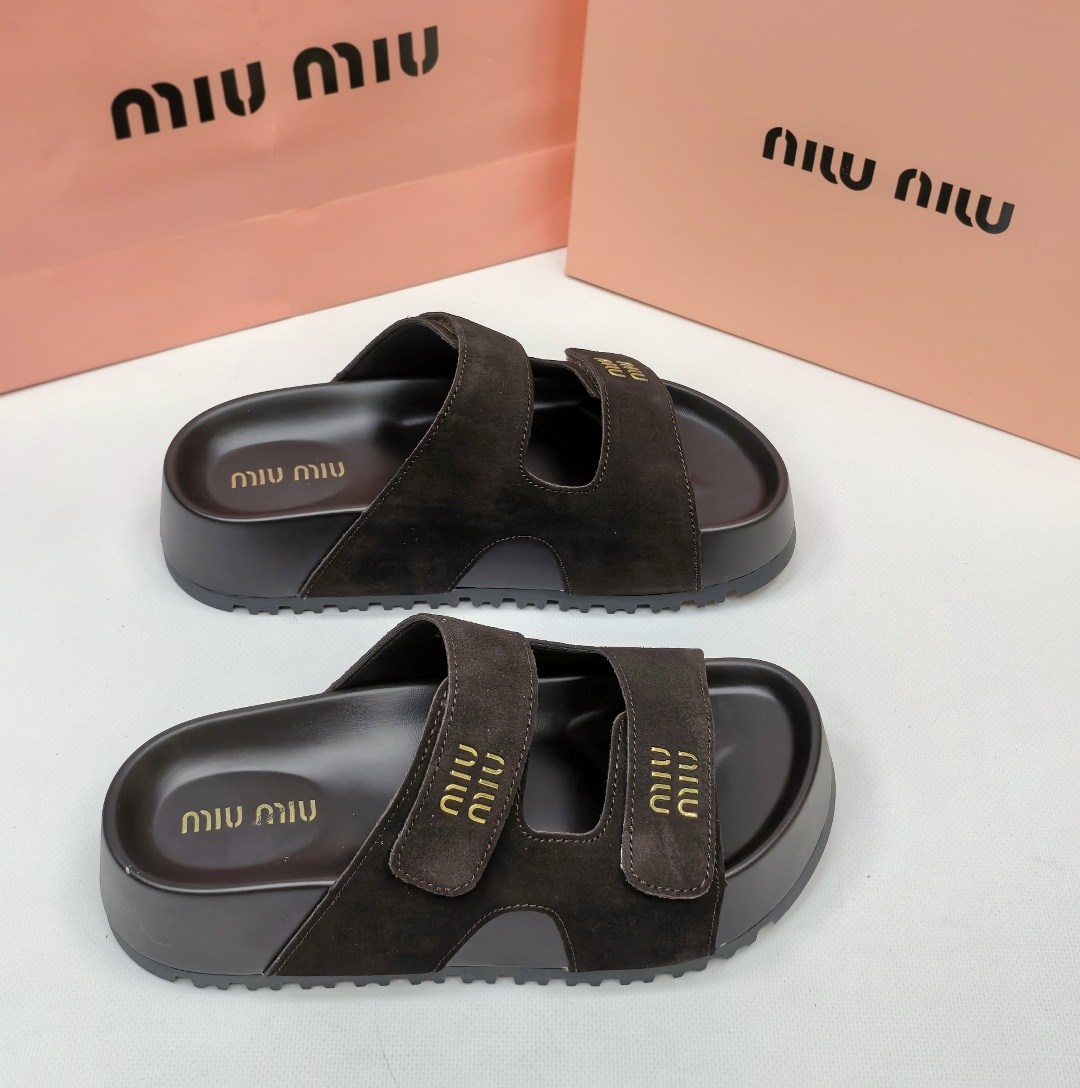 шлепки miu miu,шлёпанцы miu miu,шлепанцы коричневые miu miu,сандалии miu miu,кожаные шлепанцы miu miu