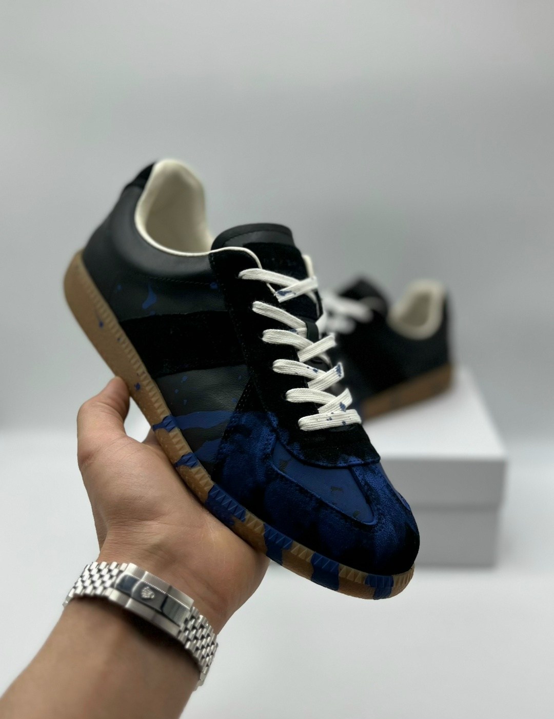 кроссовки valentino,,кроссовки maison margiela replica low paint splatter-black pewter черный,классические кроссовки,кроссовка мужской