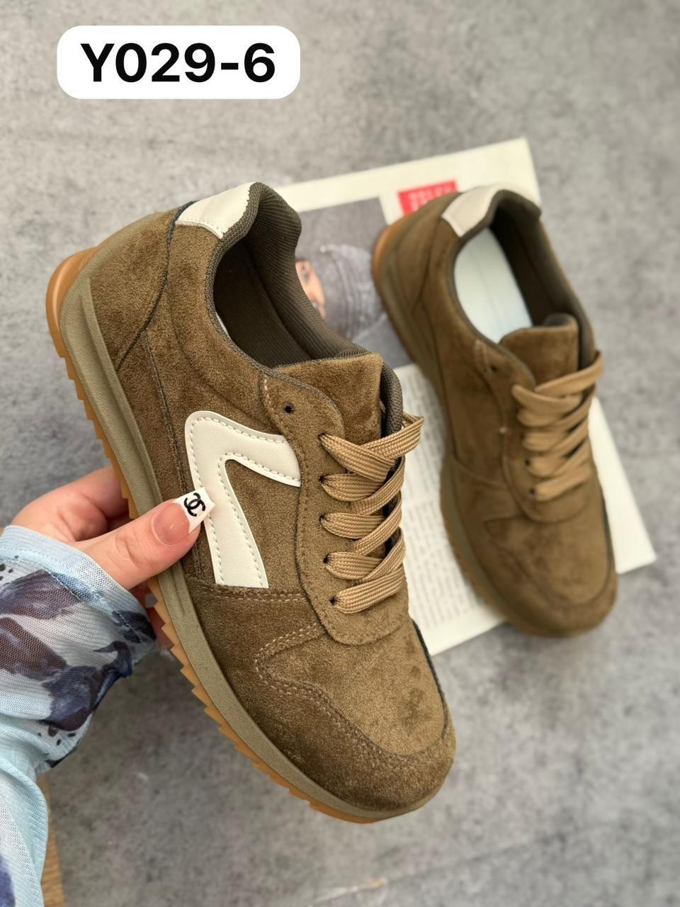 женские кроссовки,,удобные кроссовки,кроссовки брендовые,кроссовка