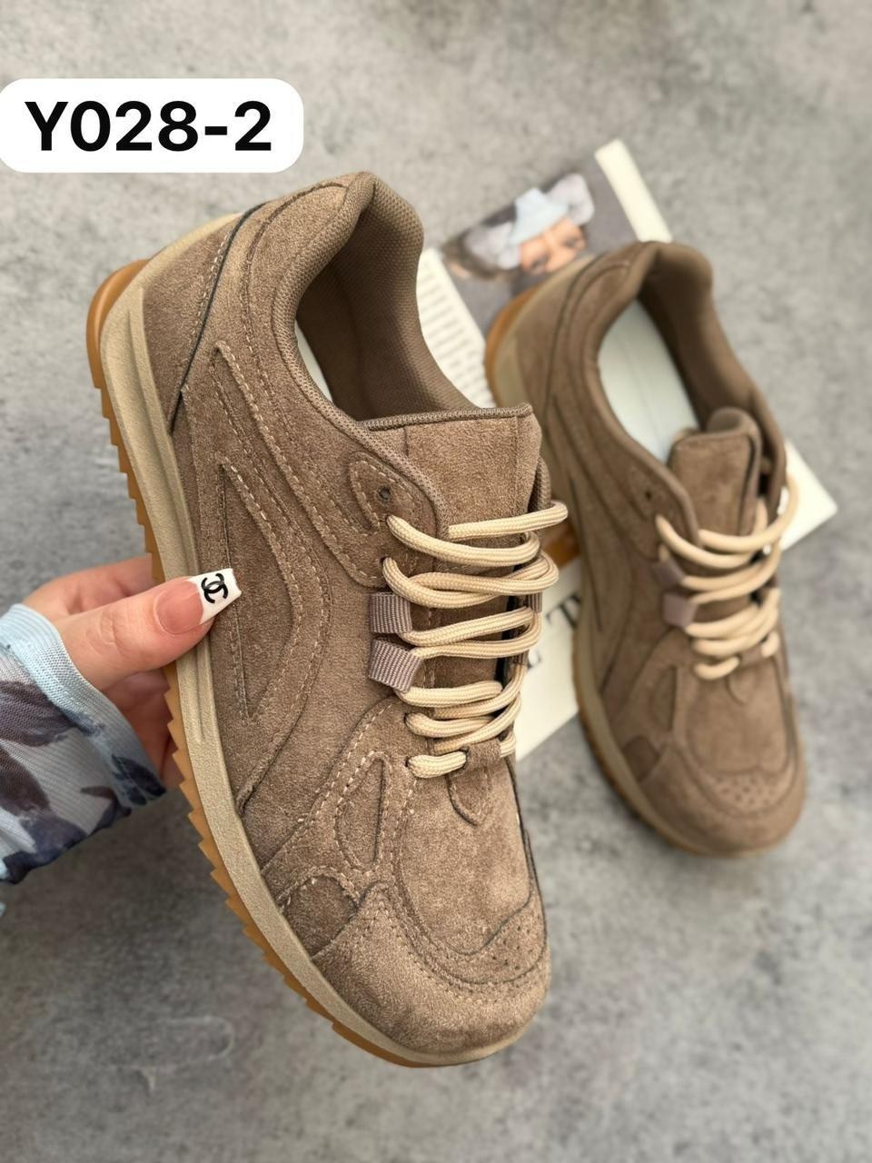 женские кроссовки,,удобные кроссовки,кроссовки брендовые,кроссовка