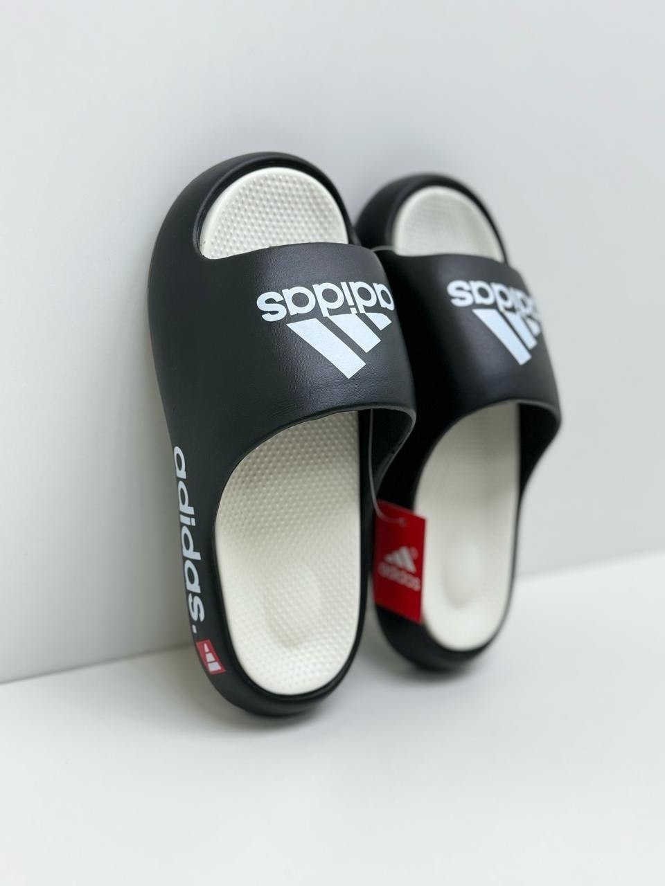 шлепанцы adidas,adidas сланцы,шлепки adidas,адидас шлепки,тапки адидас