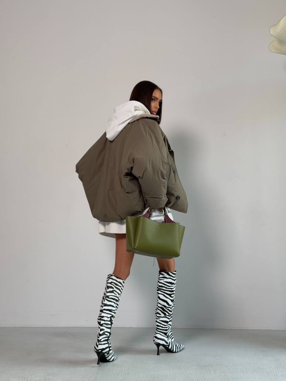 куртка стильная,куртка бомбер,оверсайз куртка,женская куртка