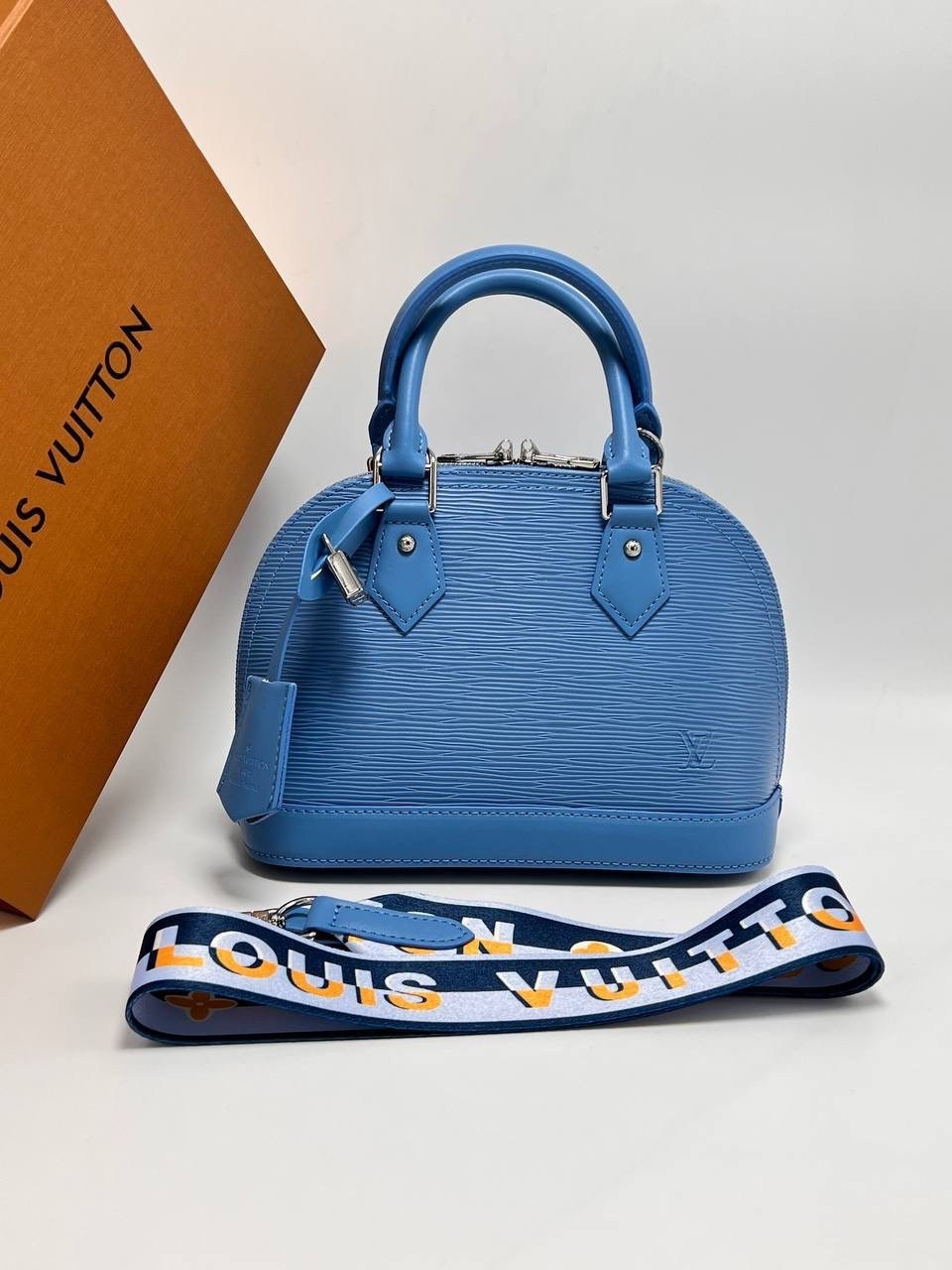 alma bb louis vuitton,сумка луи виттон альма,louis vuitton женская сумка,сумка луи виттон авеню,cумка louis vuitton