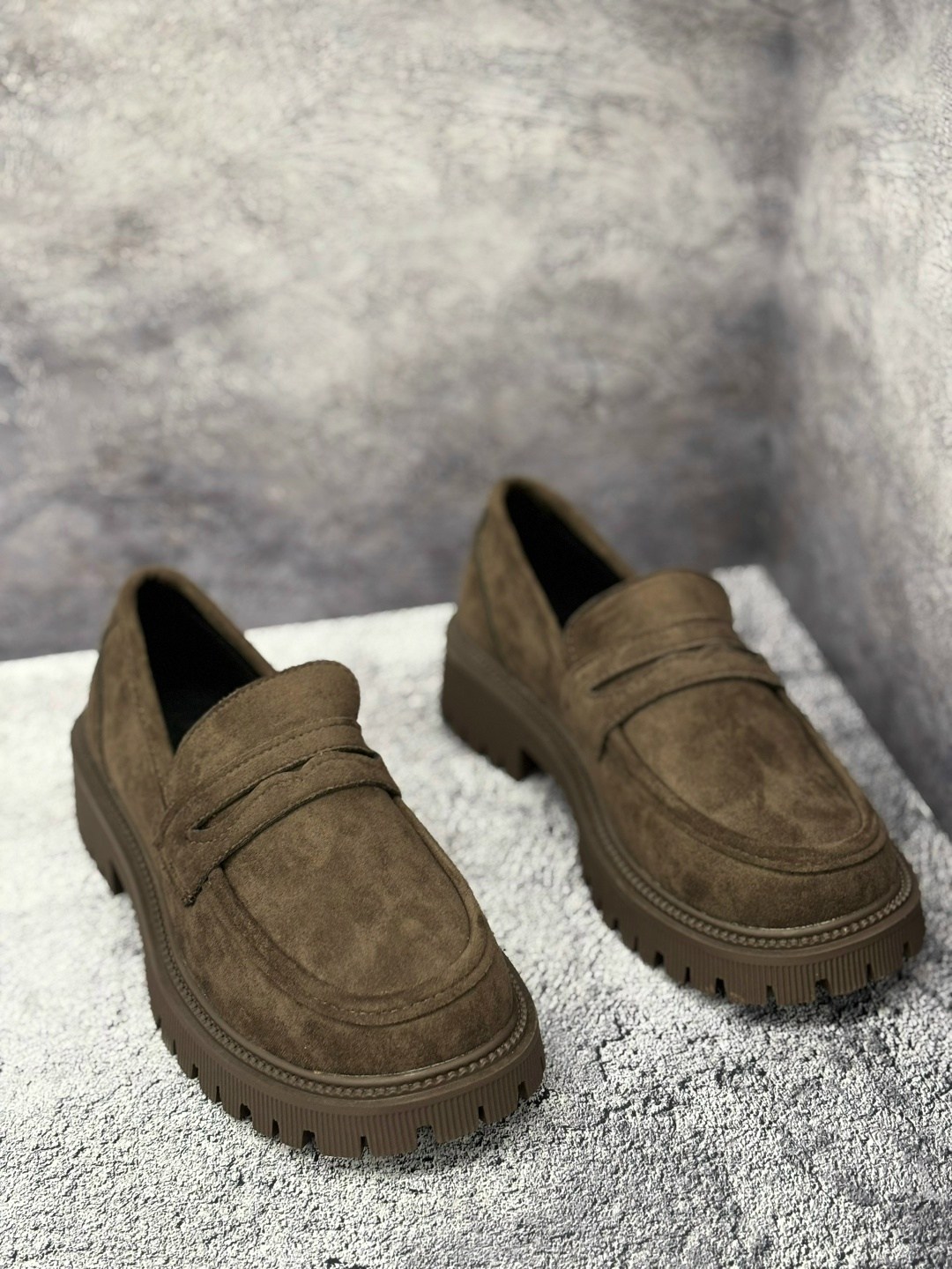 ,модные лоферы,лоферы женские,лоферы женские натуральная замша,замшевые лоферы