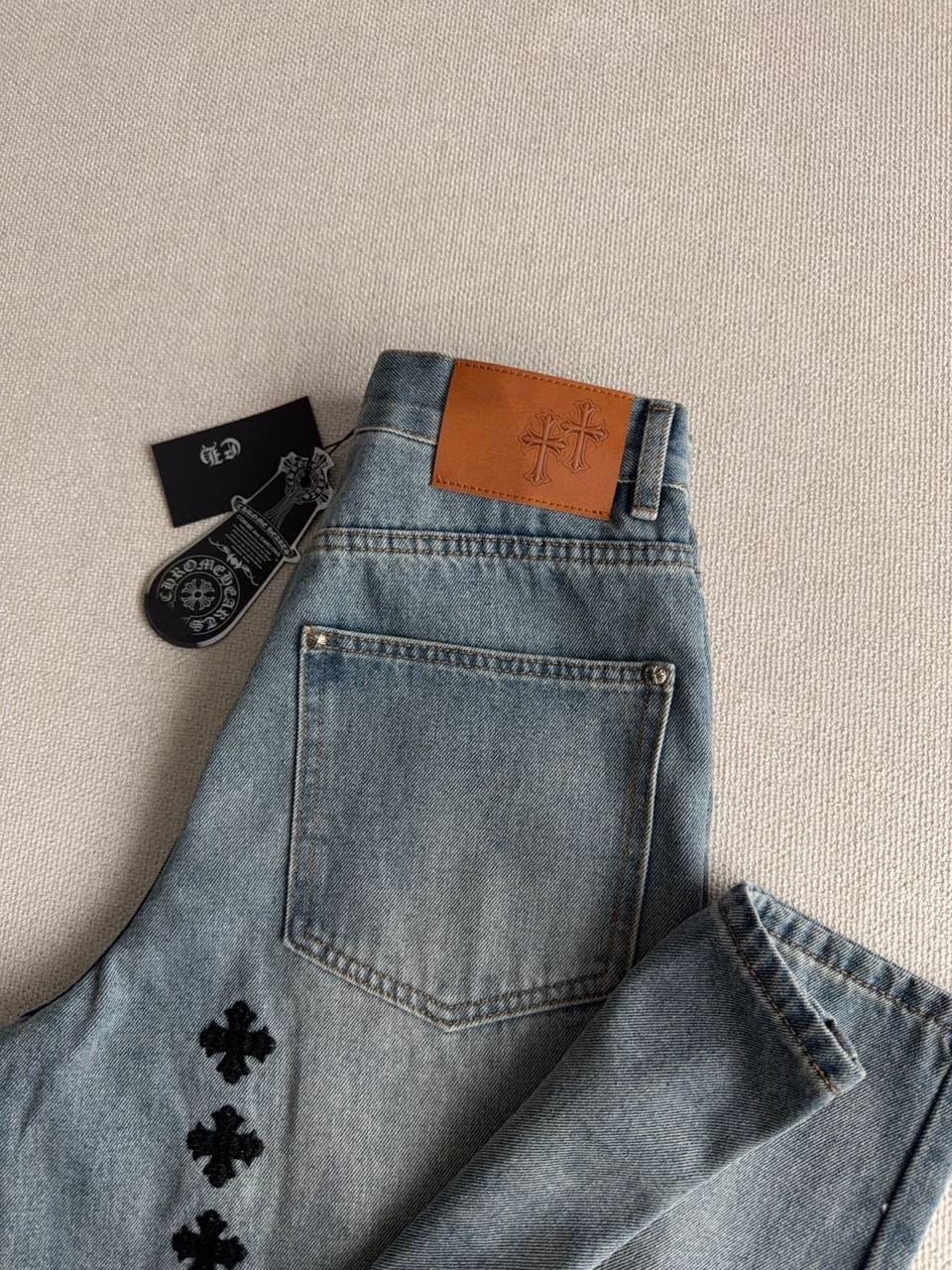 джинсовые брюки,модные джинсы,джинсы с вышивкой,женские джинсы,джинсы с узорами