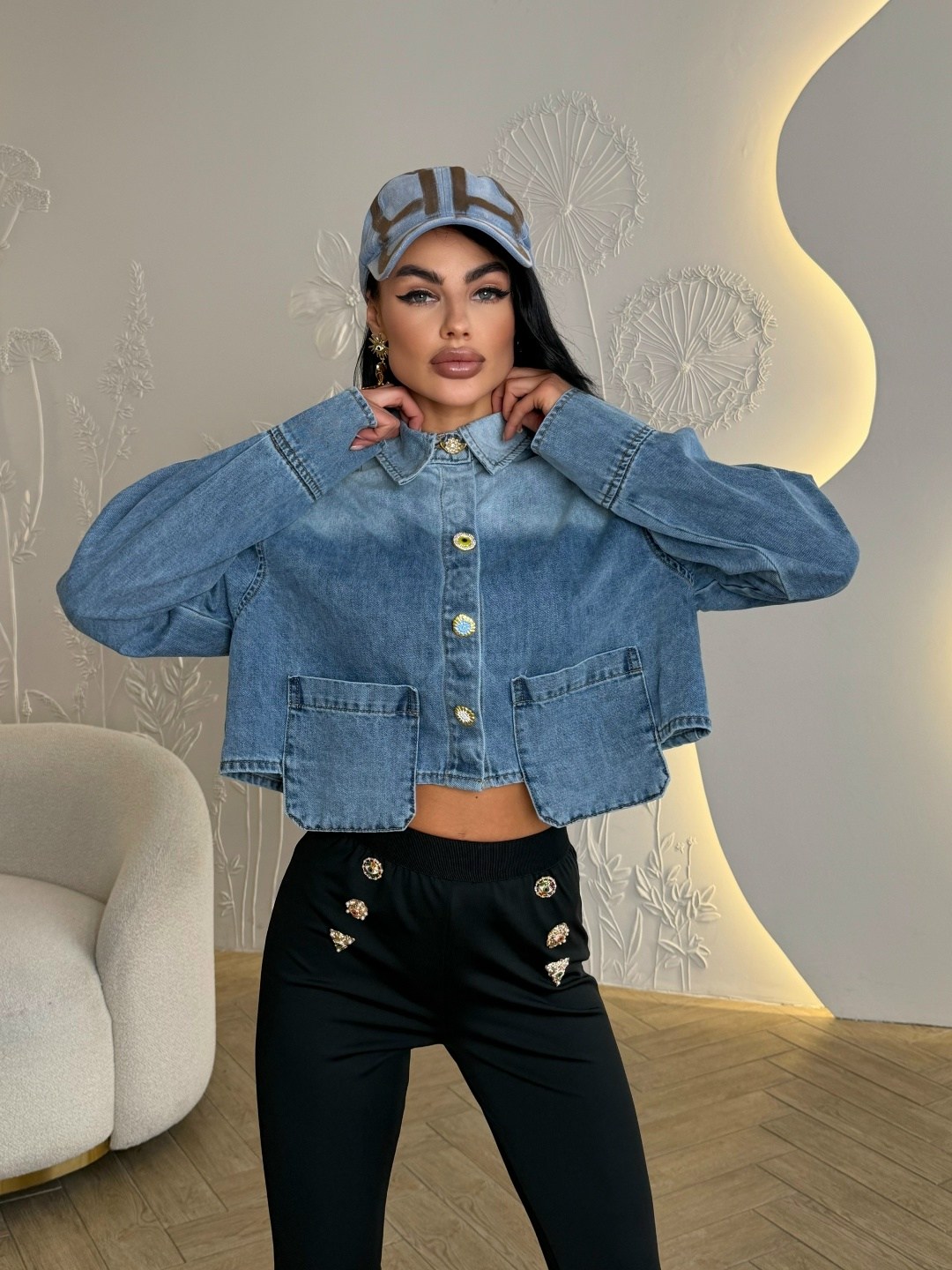 куртка джинсовая женская,джинсовая куртка,джинсовые куртки женские 2026,джинсовая куртка укороченная,стильная джинсовая куртка