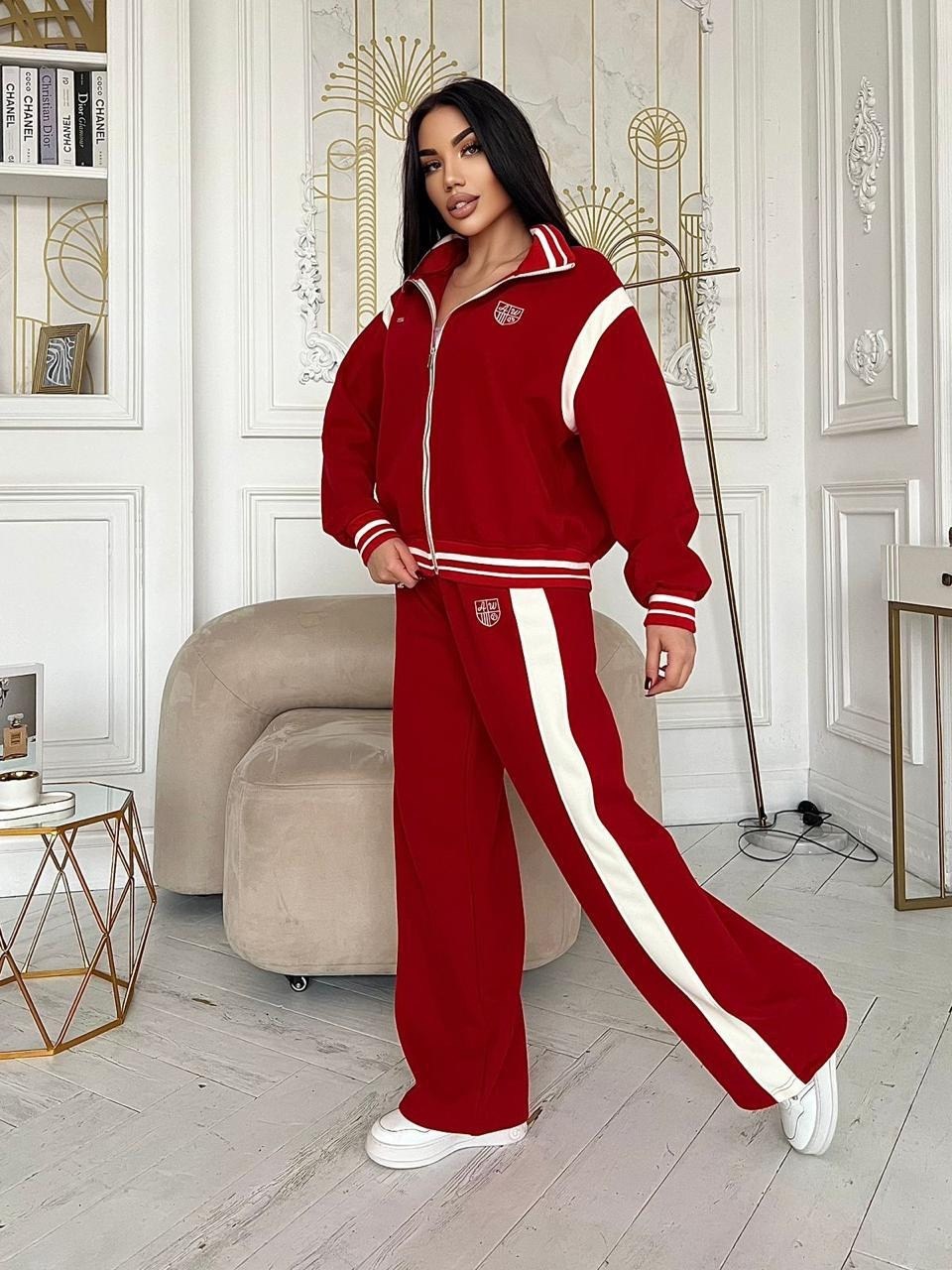 спортивный костюм,красные спортивные женские костюмы,спортивный костюм женский,loro piana женский красный костюм,красные спортивные костюмы