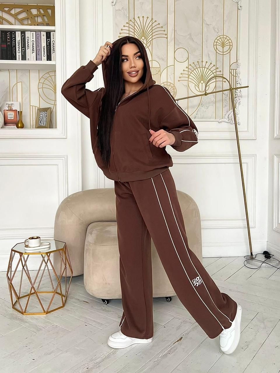 спортивные костюмы женские,стильные костюмы,спортивные костюмы,костюмы женские,красный костюм