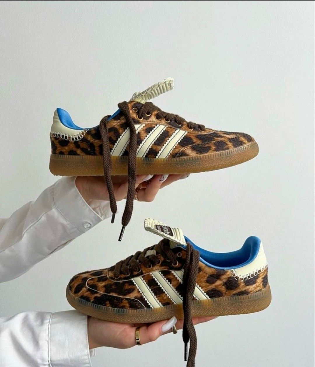 ,леопардовые кроссовки,кроссовки adidas samba leopard wales bonner,кроссовки адидас леопардовые,леопардовые адидас самба