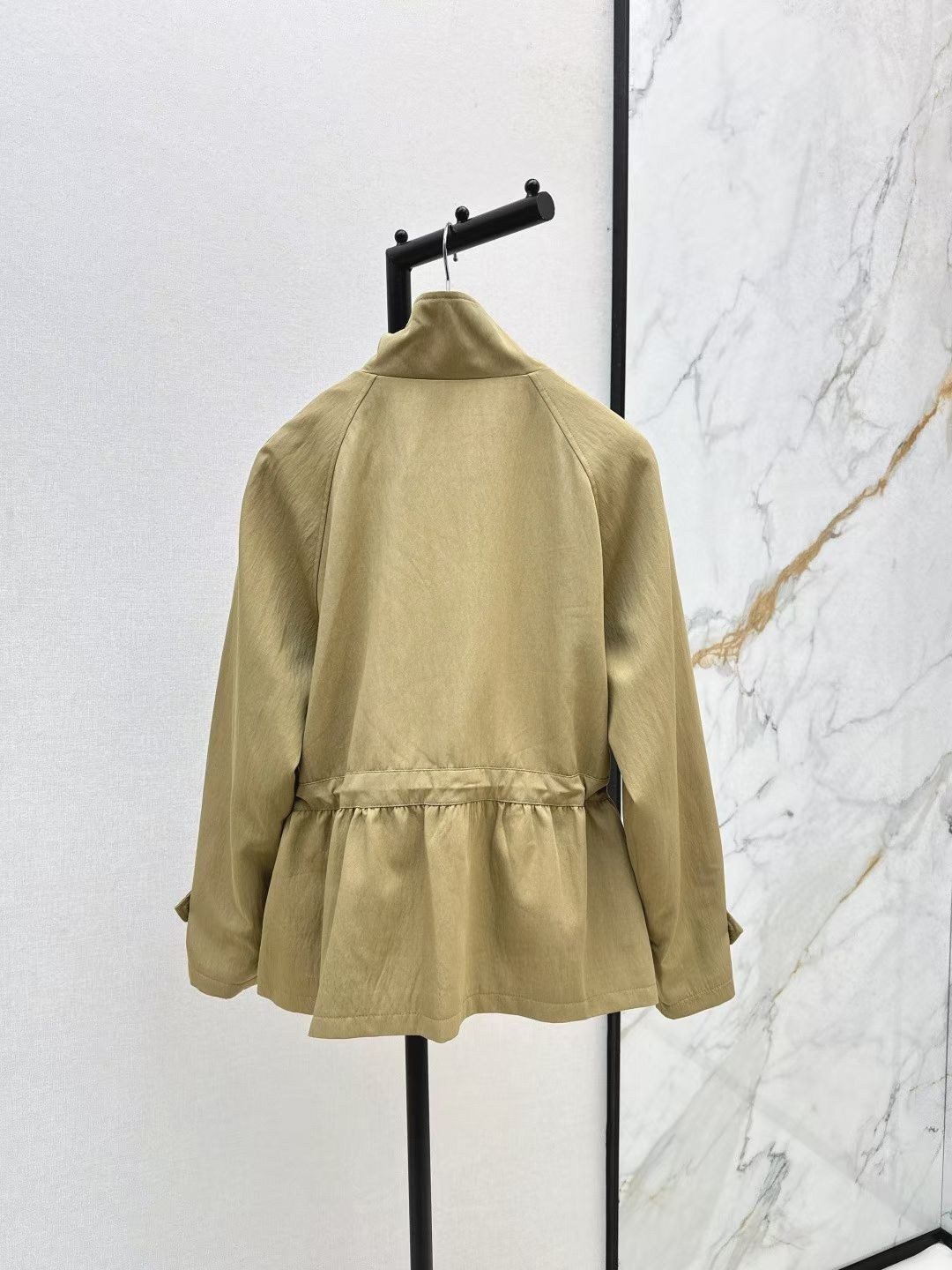 повседневная куртка,куртка модная,куртка,легкая куртка,женская куртка