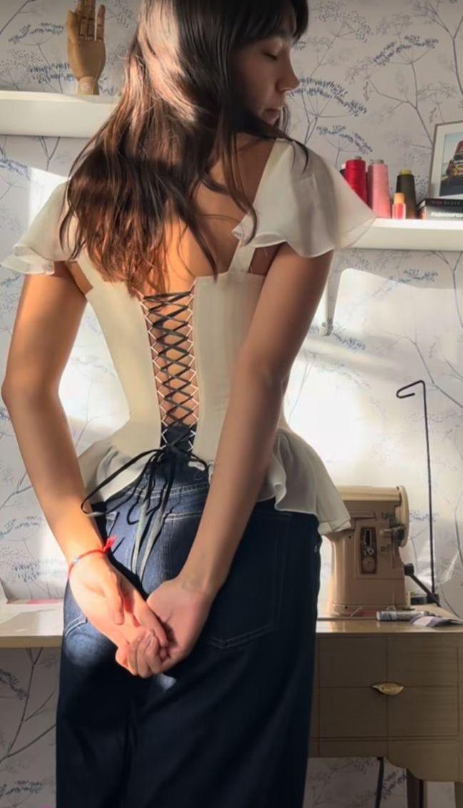 блузка с оборками,женская блузка с открытыми плечами,женская шифоновая блузка,женская блузка,шифоновая блузка