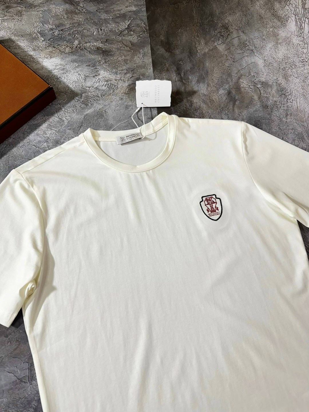 футболки мужские,футболки женские мужские,футболки для мужчин,футболка,брендовые футболки