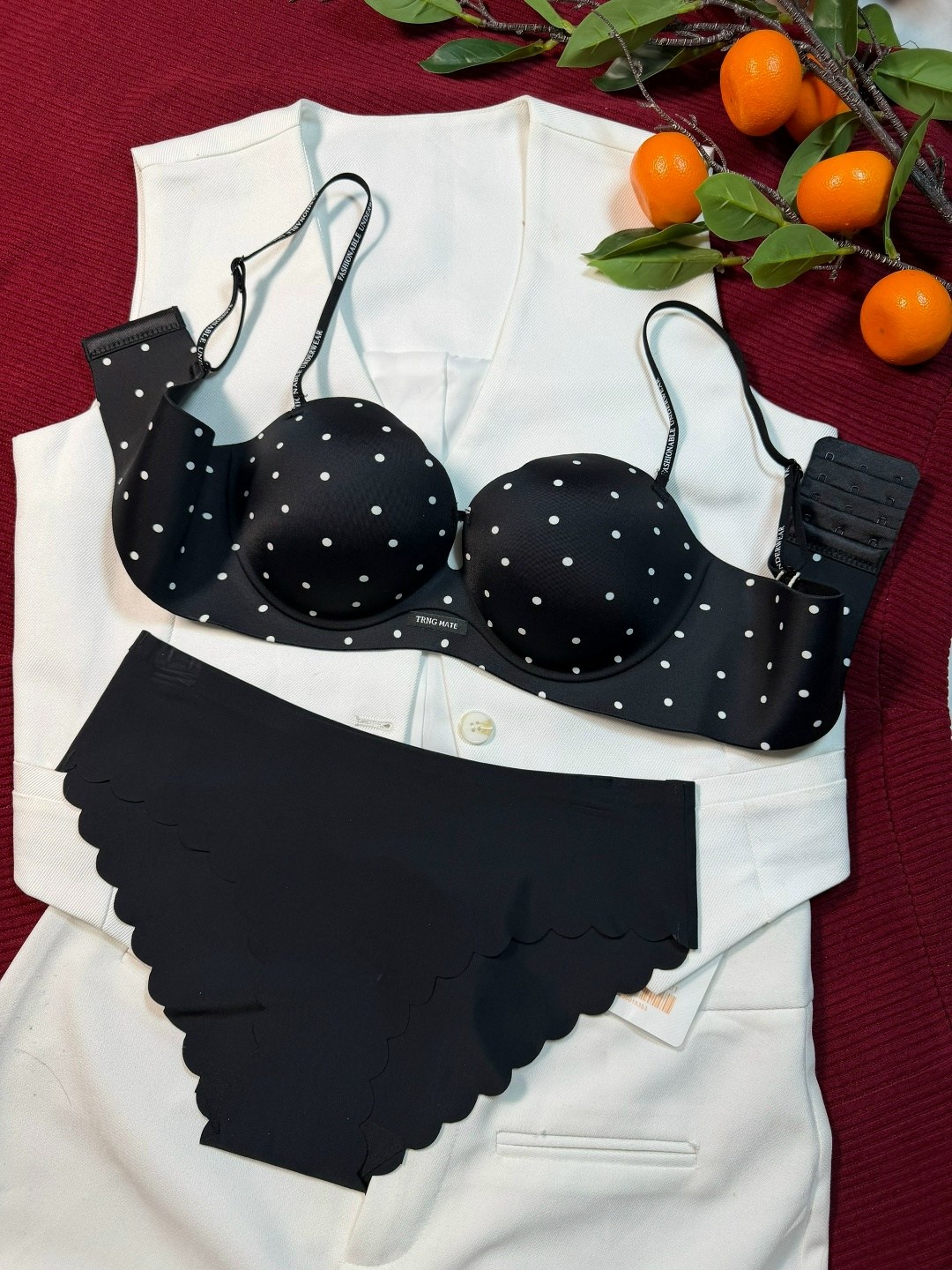 комплект женского нижнего белья,нижнего белья комплект,бюстгальтер,нижнее белье бюстгальтер,женское нижнее белье