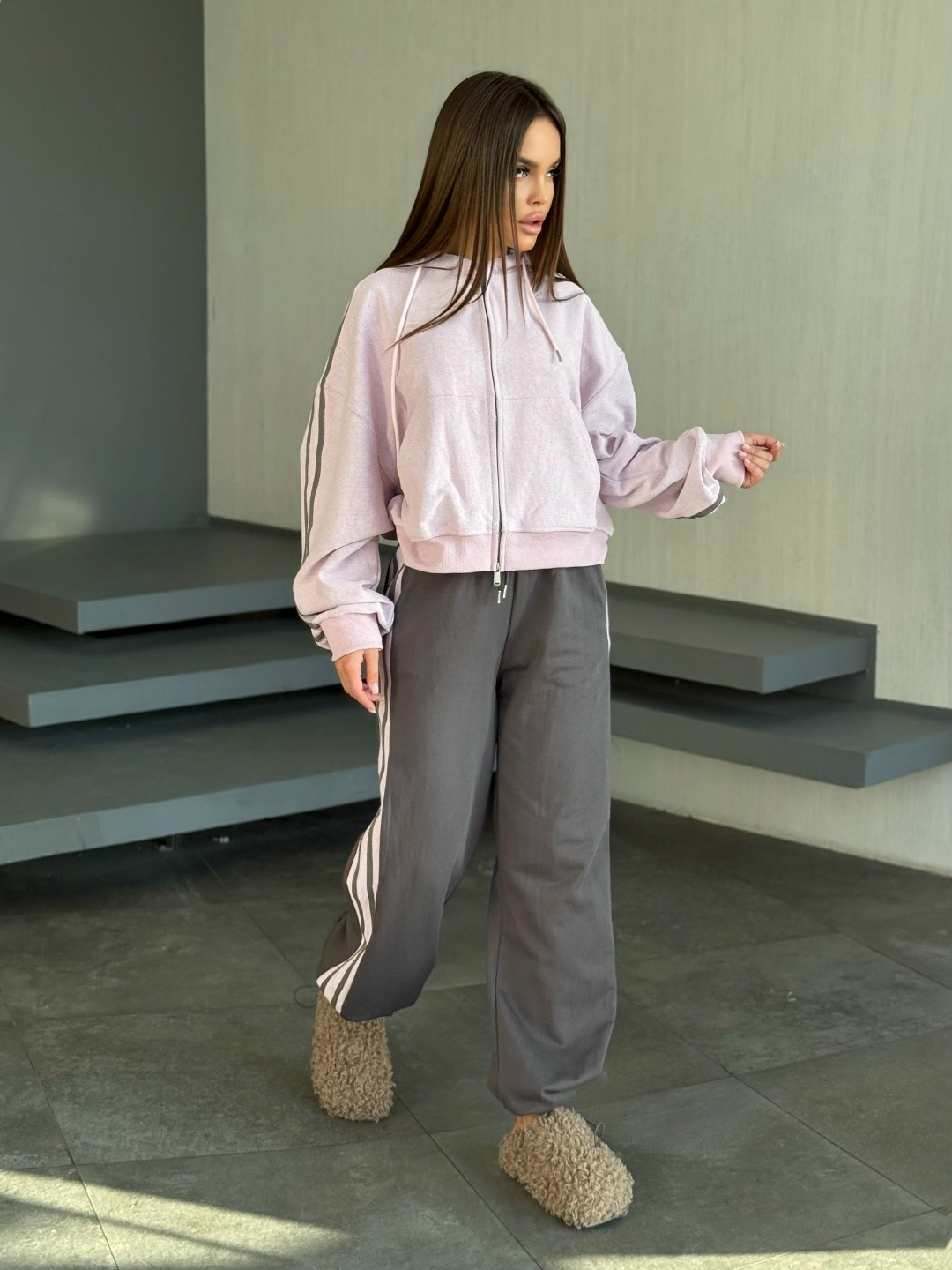 женские костюмы,женский спортивный костюм,костюм велюровый,спортивный костюм,розовые костюмы