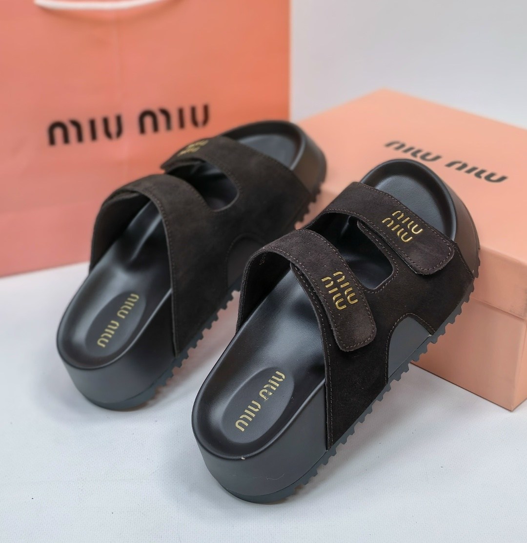 шлепки miu miu,шлёпанцы miu miu,шлепанцы коричневые miu miu,сандалии miu miu,кожаные шлепанцы miu miu