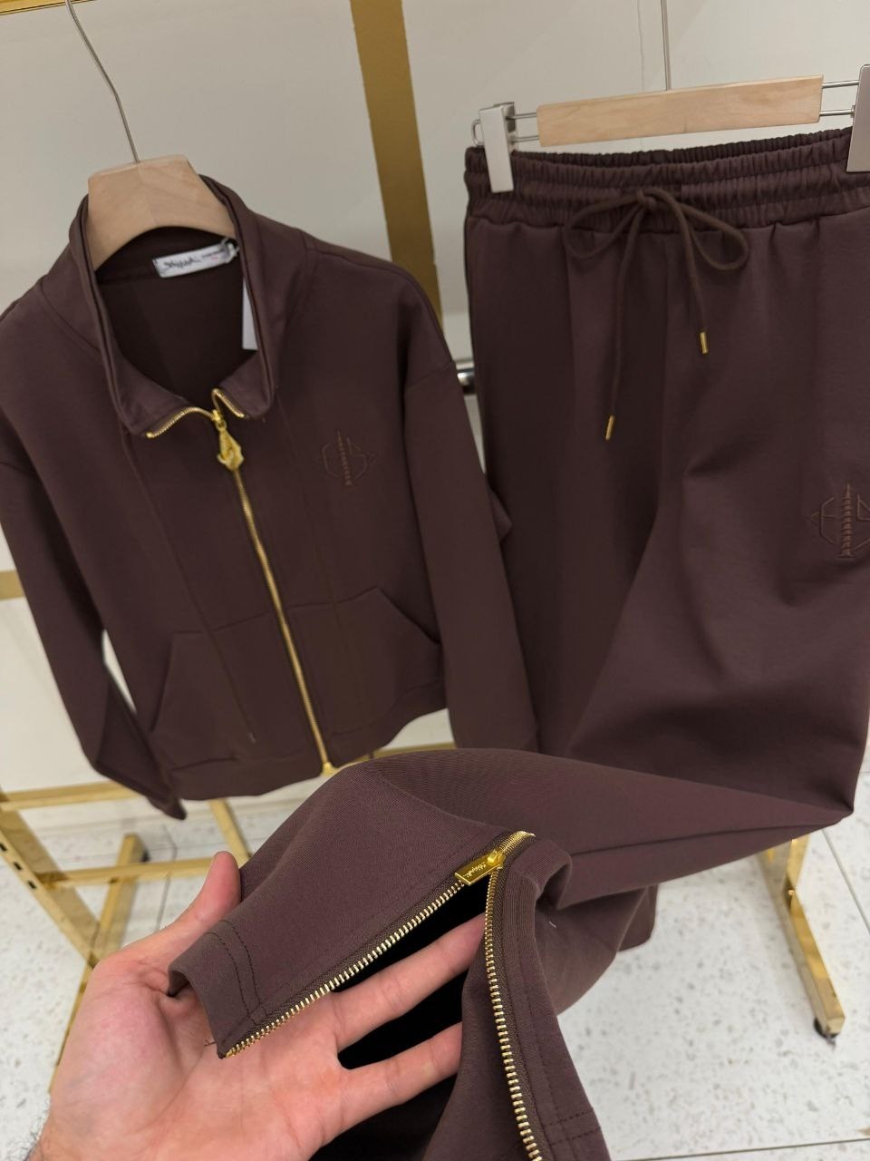 спортивный костюм,мужской спортивный костюм,костюм спорт,женские костюмы спортивные,спортивный костюм brunello cucinelli