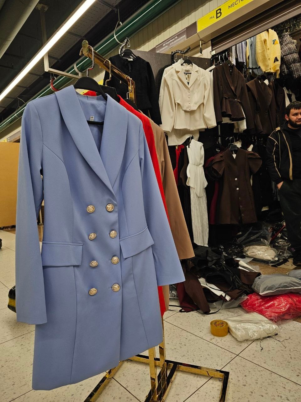 женский двубортный пиджак,голубое пальто,двубортные пиджаки,двубортное пальто,женский двубортный блейзер