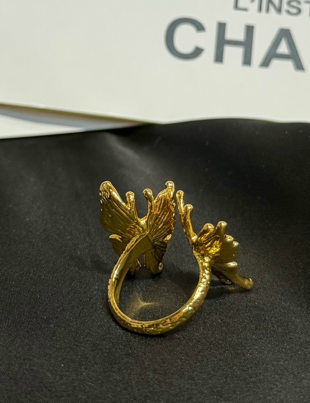 серьги бабочка,серьги бабочки золотистые,серьги металл queen fair,серьги в виде бабочек,серьги для женщин