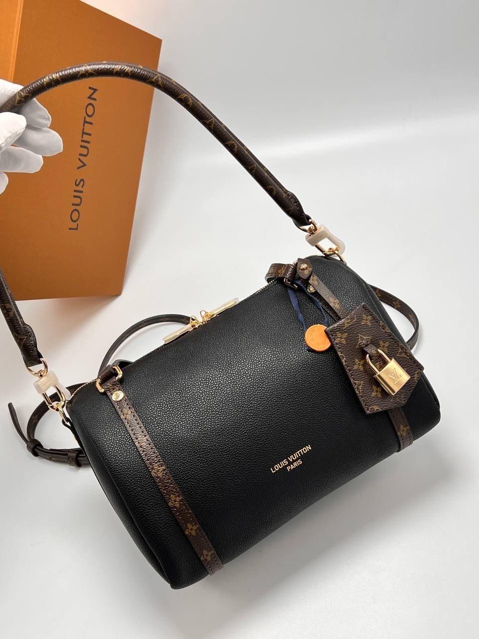 louis vuitton сумка на плечо,louis vuitton женская сумка,сумка на плечо круглая louis vuitton,сумка louis vuitton,сумка женская louis vuitton премиум