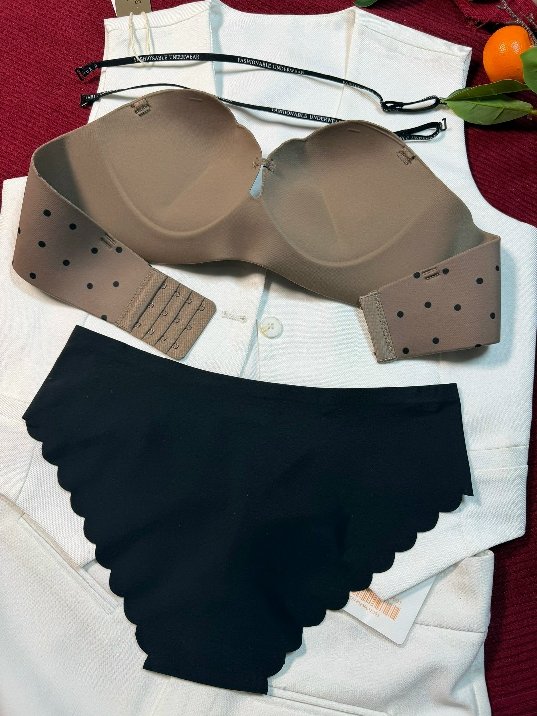 комплект женского нижнего белья,нижнего белья комплект,бюстгальтер,нижнее белье бюстгальтер,женское нижнее белье