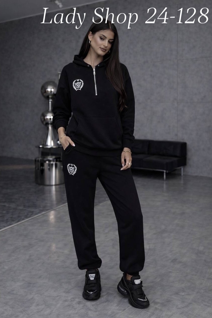 костюм женский брючный спортивный стиль,костюм спортивный,женский спортивный костюм,спортивный костюм кристиан диор,спортивный костюм для женщин