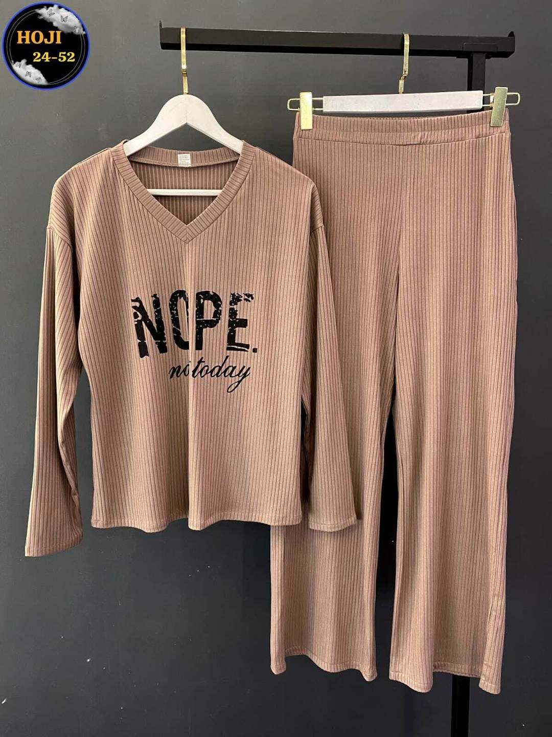 костюм женский,трикотажные костюмы,брючный костюм,стильные костюмы,костюм с брюками