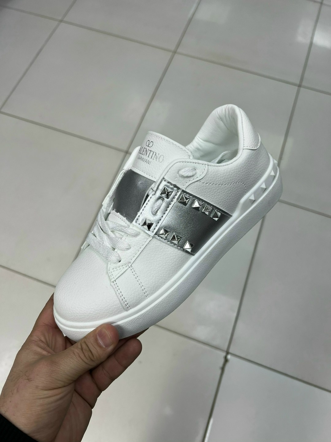 кеды валентино женские,,valentino кроссовки,кроссовки valentino garavani rockstud,кеды валентино