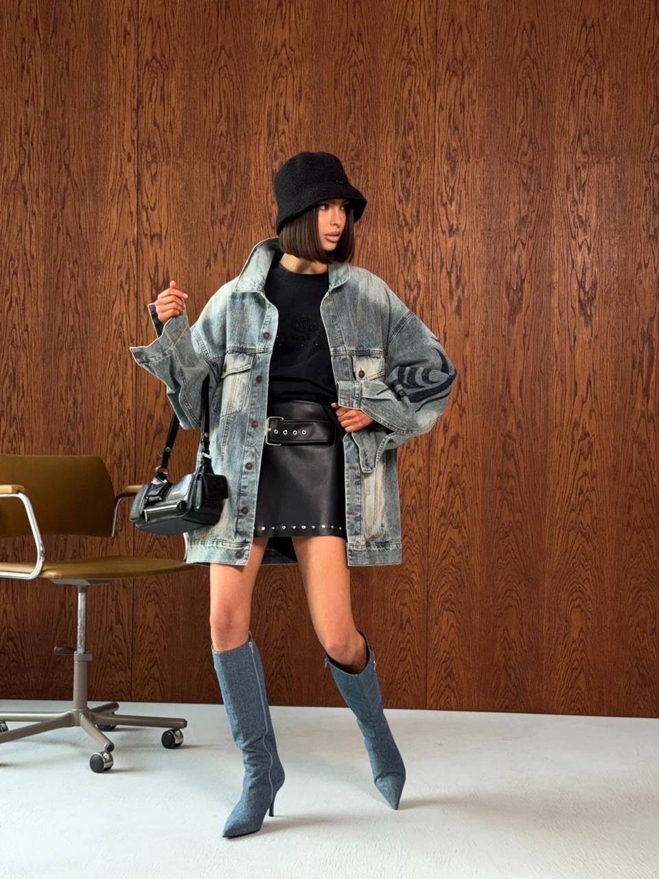 джинсовая куртка miu miu,женская джинсовая куртка,куртка джинсовый,джинсовая куртка свободная,джинсовая куртка женская оверсайз