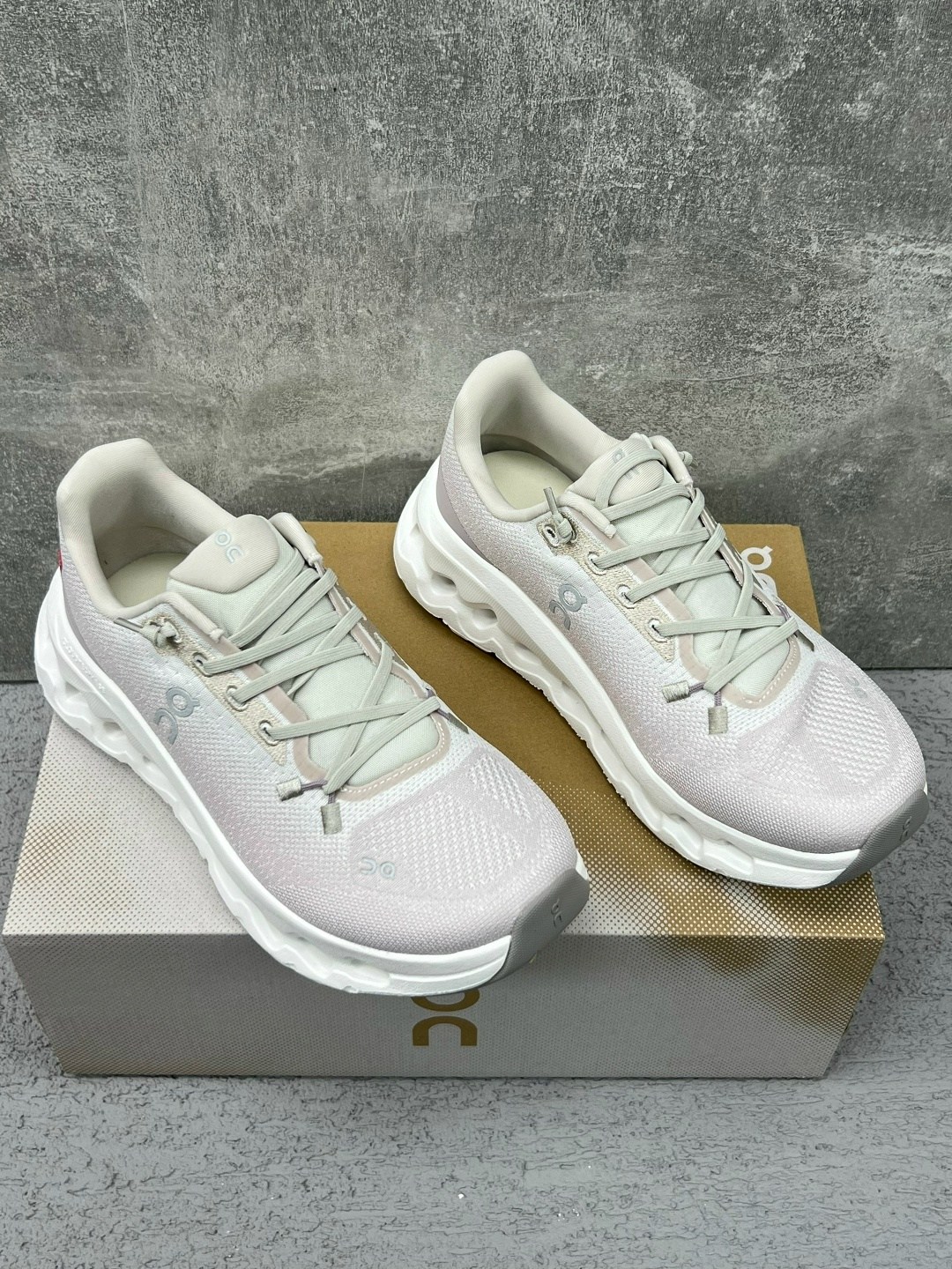 спортивная ,спортивные кроссовки,on-running-cloudtilt-кроссовки,on cloudtilt кроссовки,кроссовки отличный