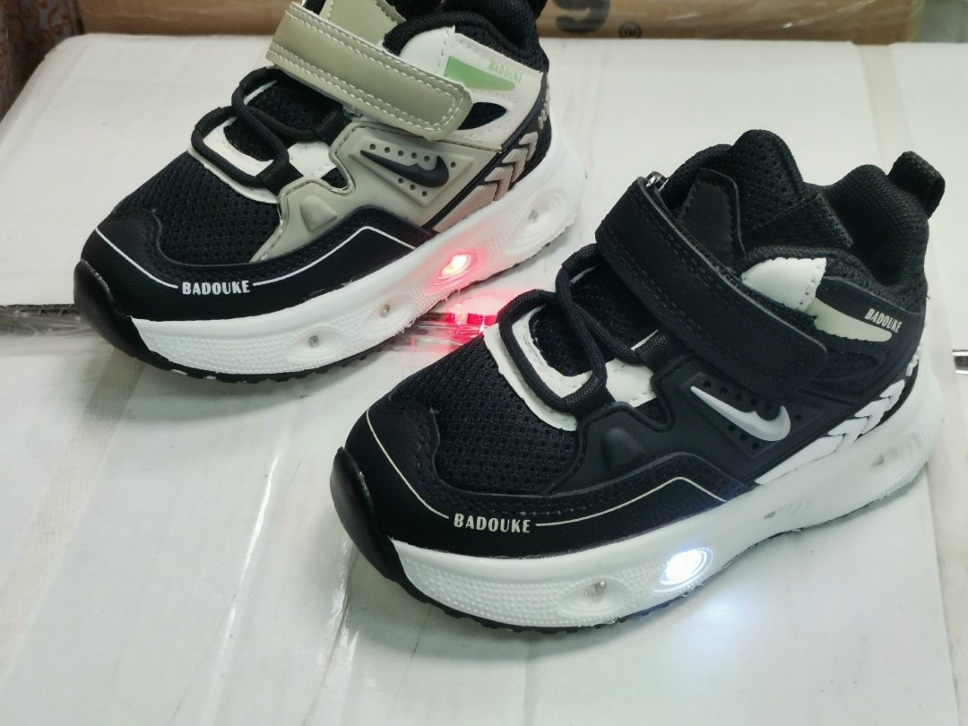 детские кроссовки,детская ,кроссовки мальчику,кроссовки,детские кроссовки микаса