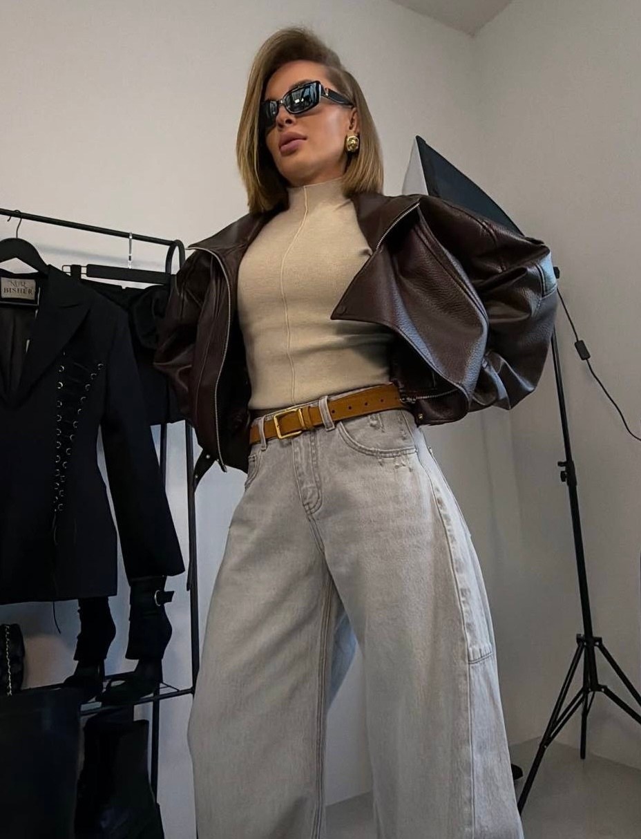 женская куртка кожаная оверсайз короткая okssana firsanova,кожаная куртка женская,куртка кожаная,модная кожаная куртка,женская куртка-бомбер из искусственной кожи