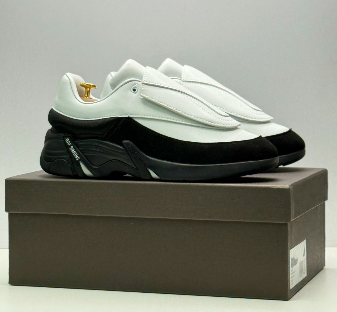 кроссовки raf simons antei,raf simons antrei oversized 2 tone leather runner white black,raf simons oversized 2 tone leather runner sneakers,raf simons antei oversized leather runner black,raf simons