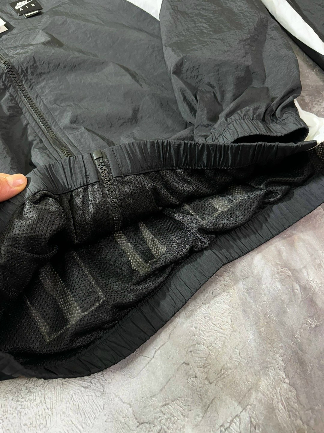 ветровка nike big swoosh,спортивный костюм nike,костюм nike big swoosh,ветровка nike big swoosh black,найк костюм