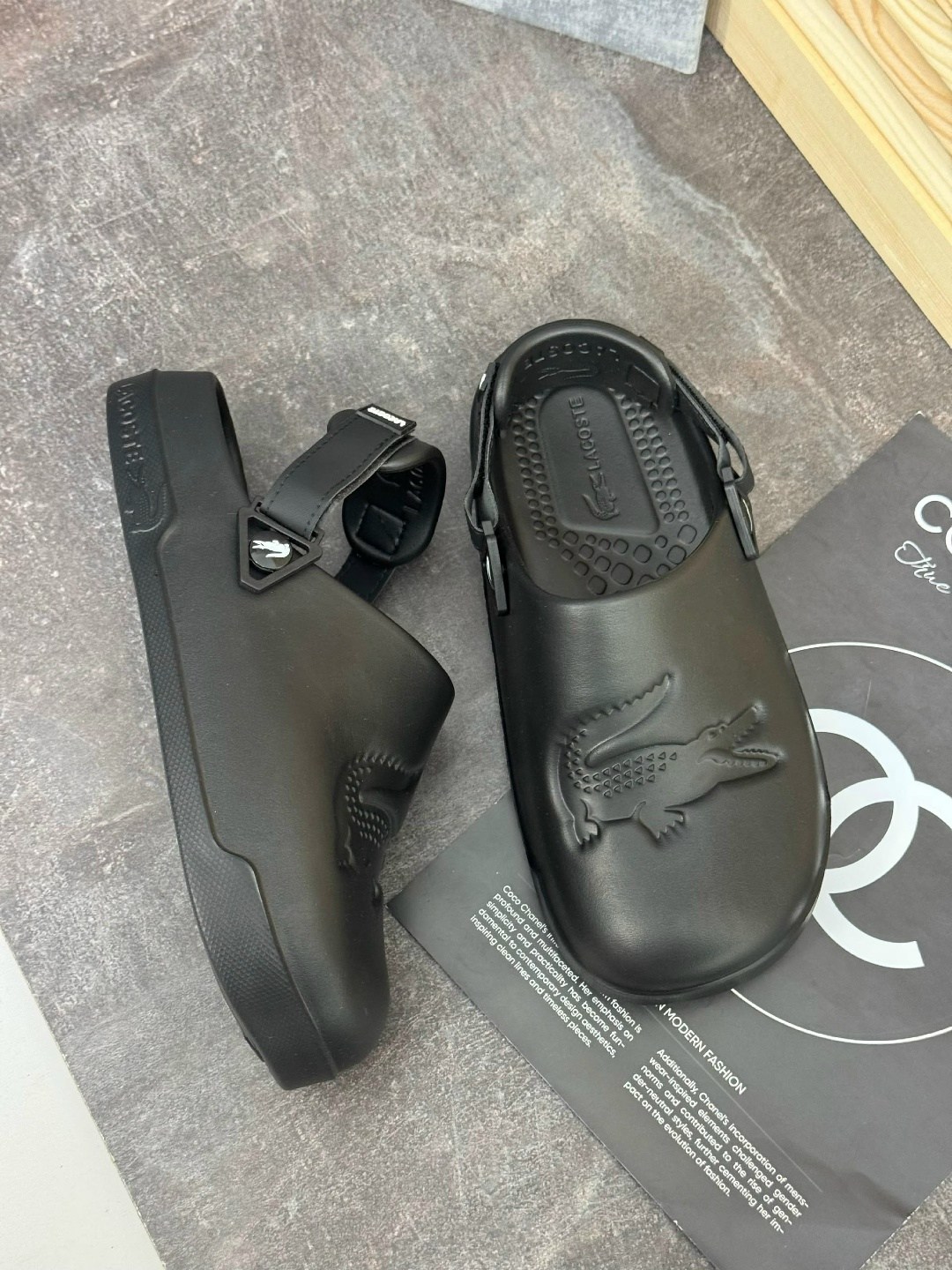 ,шлепанцы lacoste,lacoste зеленый,шлепанцы lacoste мужские croco2.0 evo,мужские шлепанцы