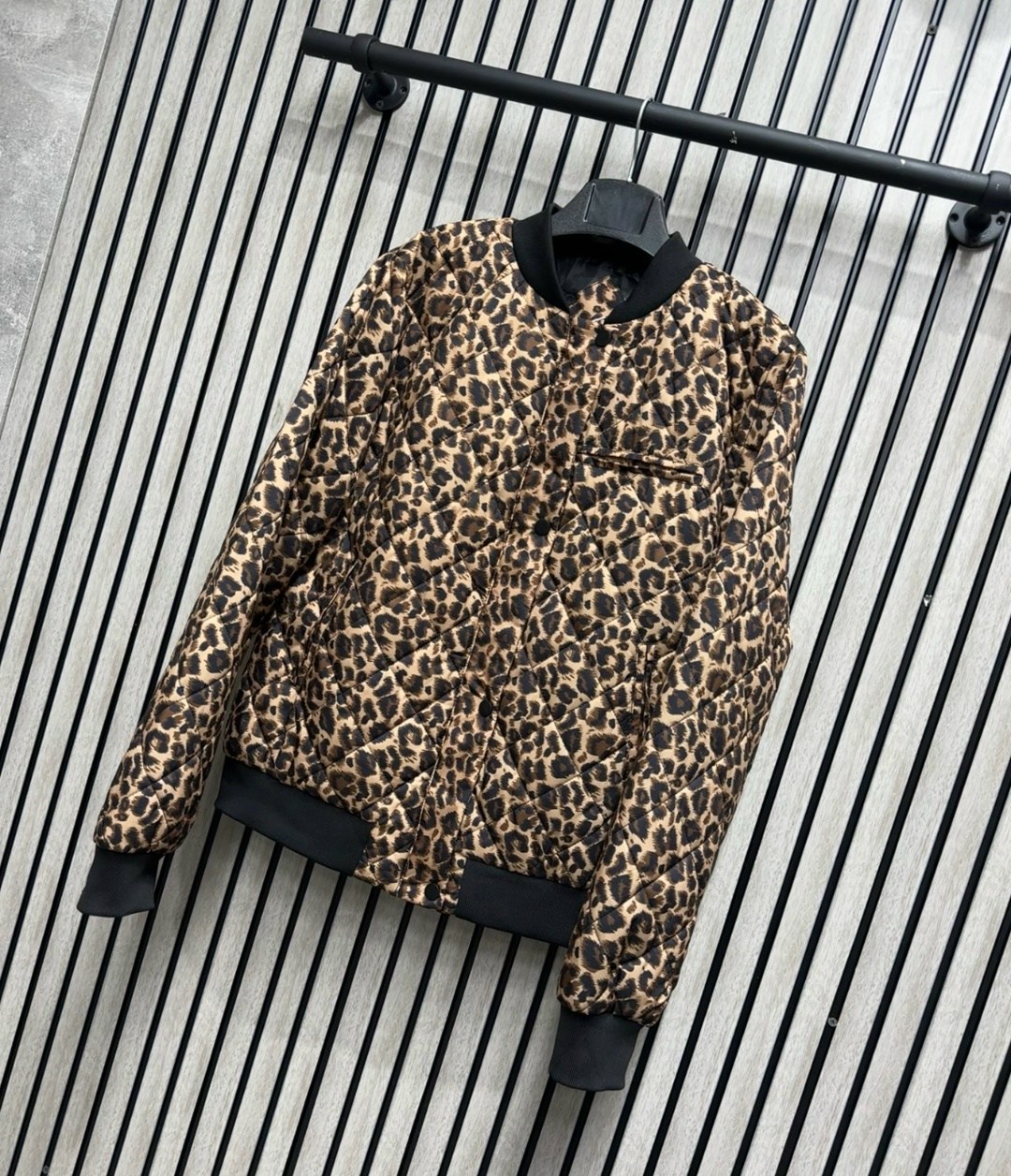 куртка бомбер леопардовая,бомбер леопардовый оверсайз charming anfeiya,куртка бомбер леопардовые арт.3667695,бомбер леопардовый victi,куртка бомбер