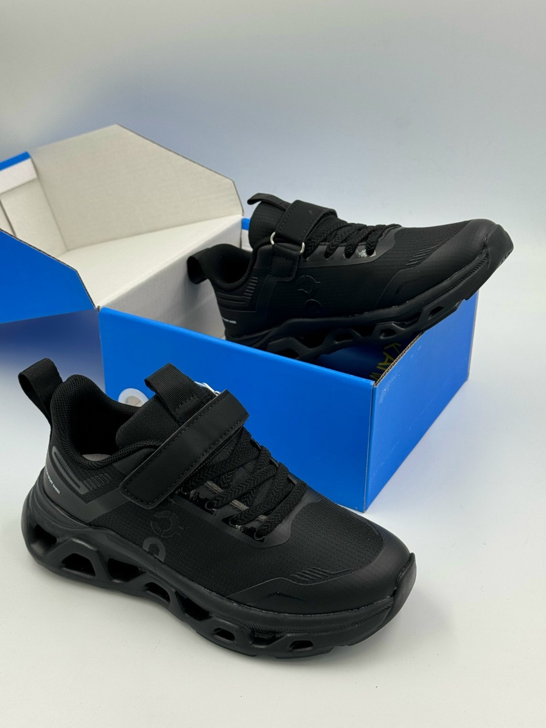 кроссовки,спортивная ,мужские кроссовки,кроссовки повседневные,чёрные кроссовки