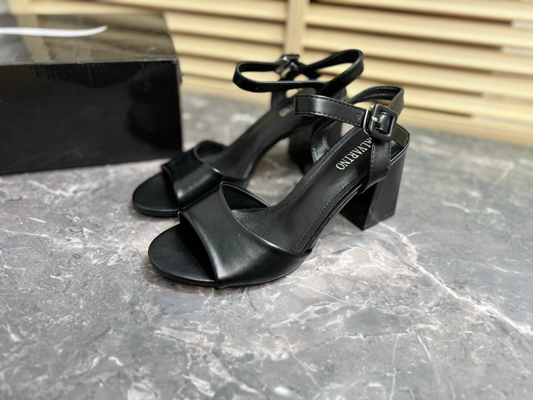 ,босоножки на высоком,босоножки женские,модные босоножки,стильные босоножки