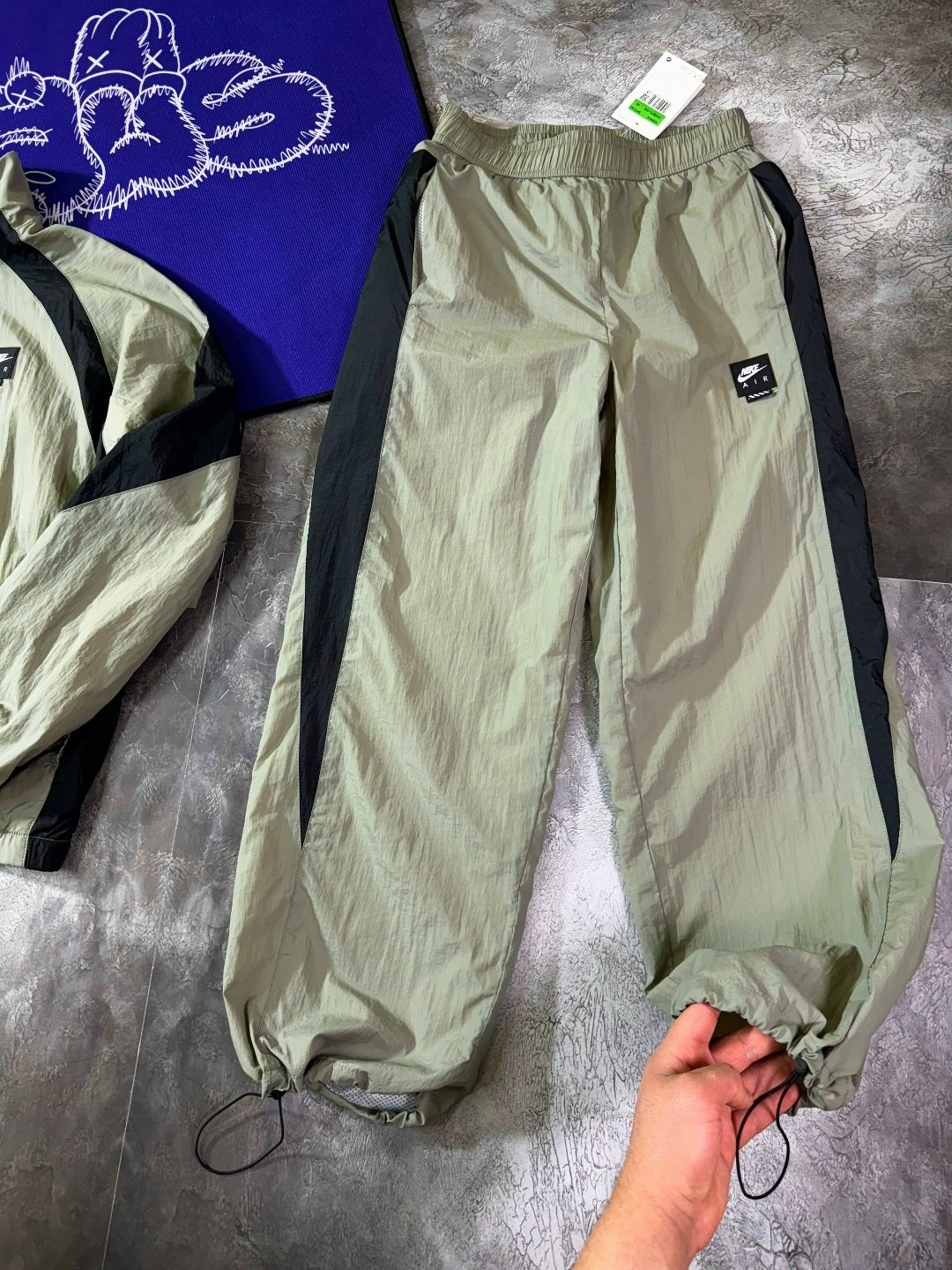 ветровка nike big swoosh,спортивный костюм nike,костюм nike big swoosh,ветровка nike big swoosh black,найк костюм