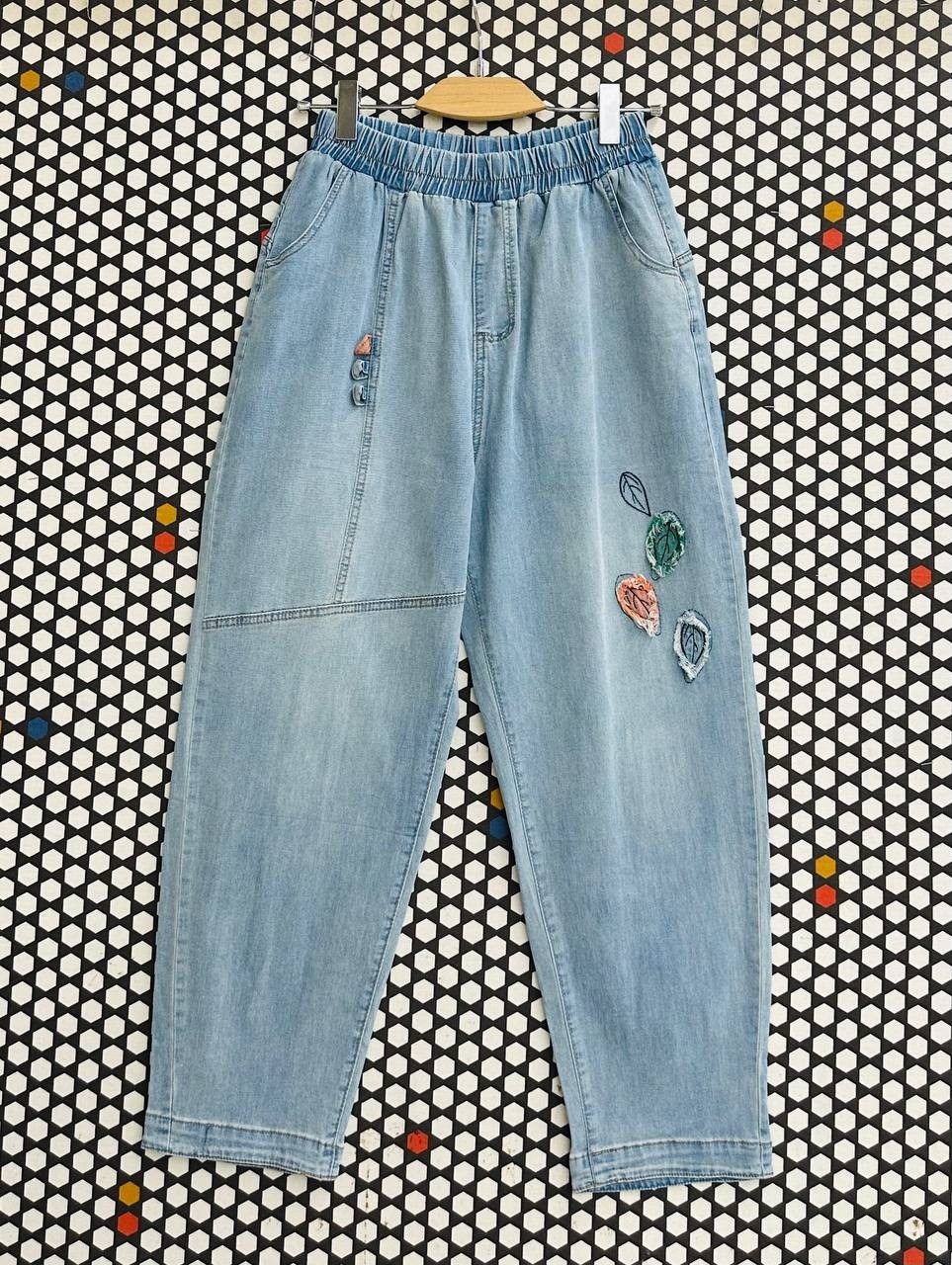 джинсы с вышивкой,женские джинсы,джинсы с вышивкой женские,джинсы модные,джинсы с принтом